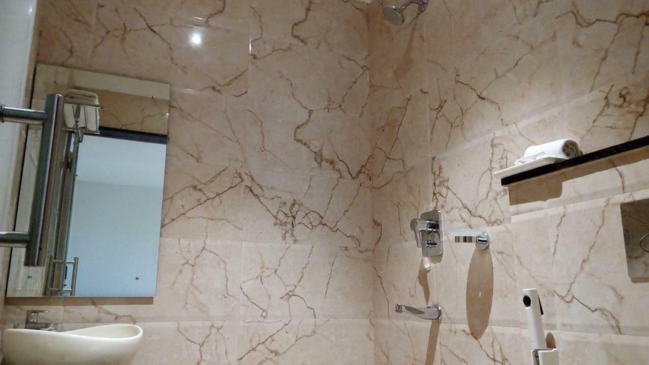 Kings Crown Salt Lake コルカタ エクステリア 写真