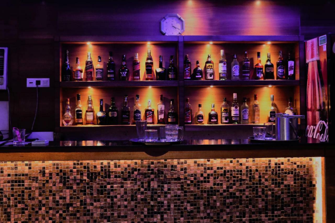 Kings Crown Salt Lake コルカタ エクステリア 写真